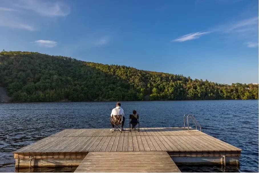 Vizualizace mola na vodní ploše